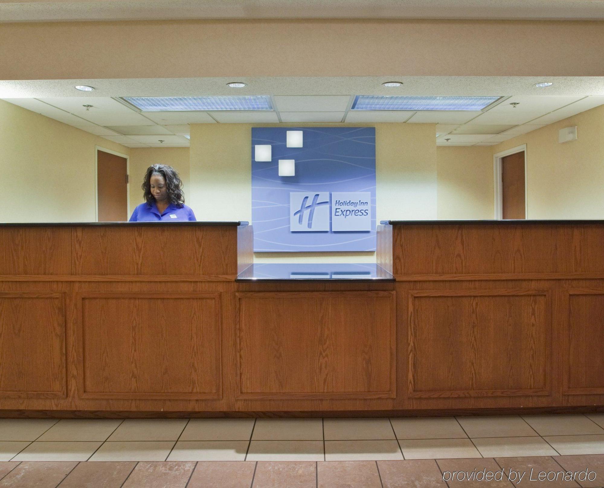 Holiday Inn Express Hotel & Suites Kinston By Ihg Интерьер фото
